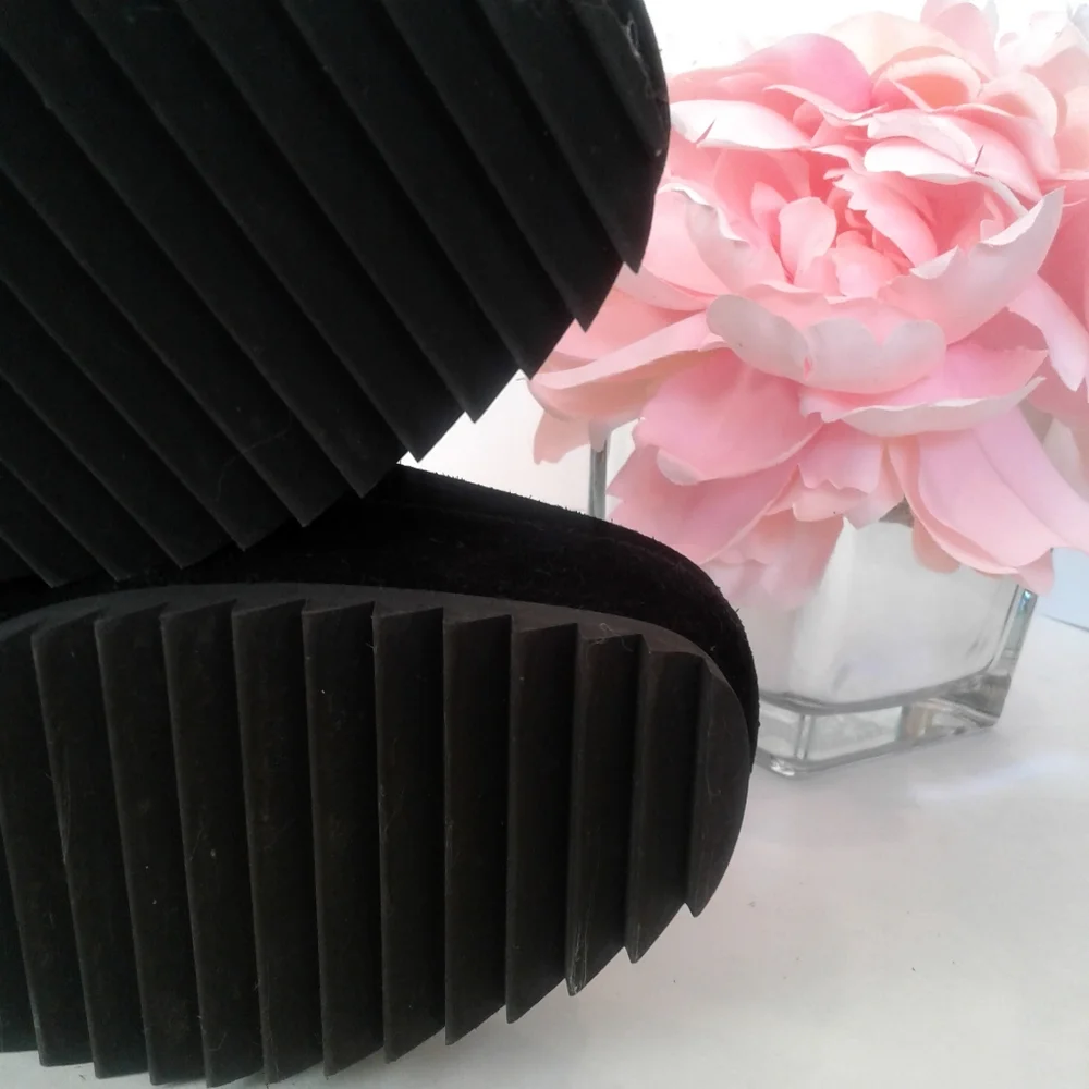 Pedro Garcia black suede leather wedge  boo